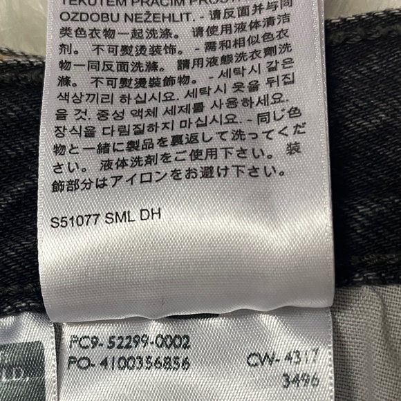 Levi's 501 High Rise Distressed Jean Shorts - Size 27 - Picture 8 of 13